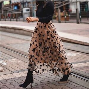 Elegant Floral Mesh Midi Skirt